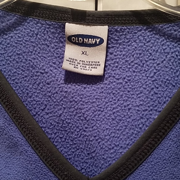 Old Navy blue fleece pullover - Picture 2 of 3